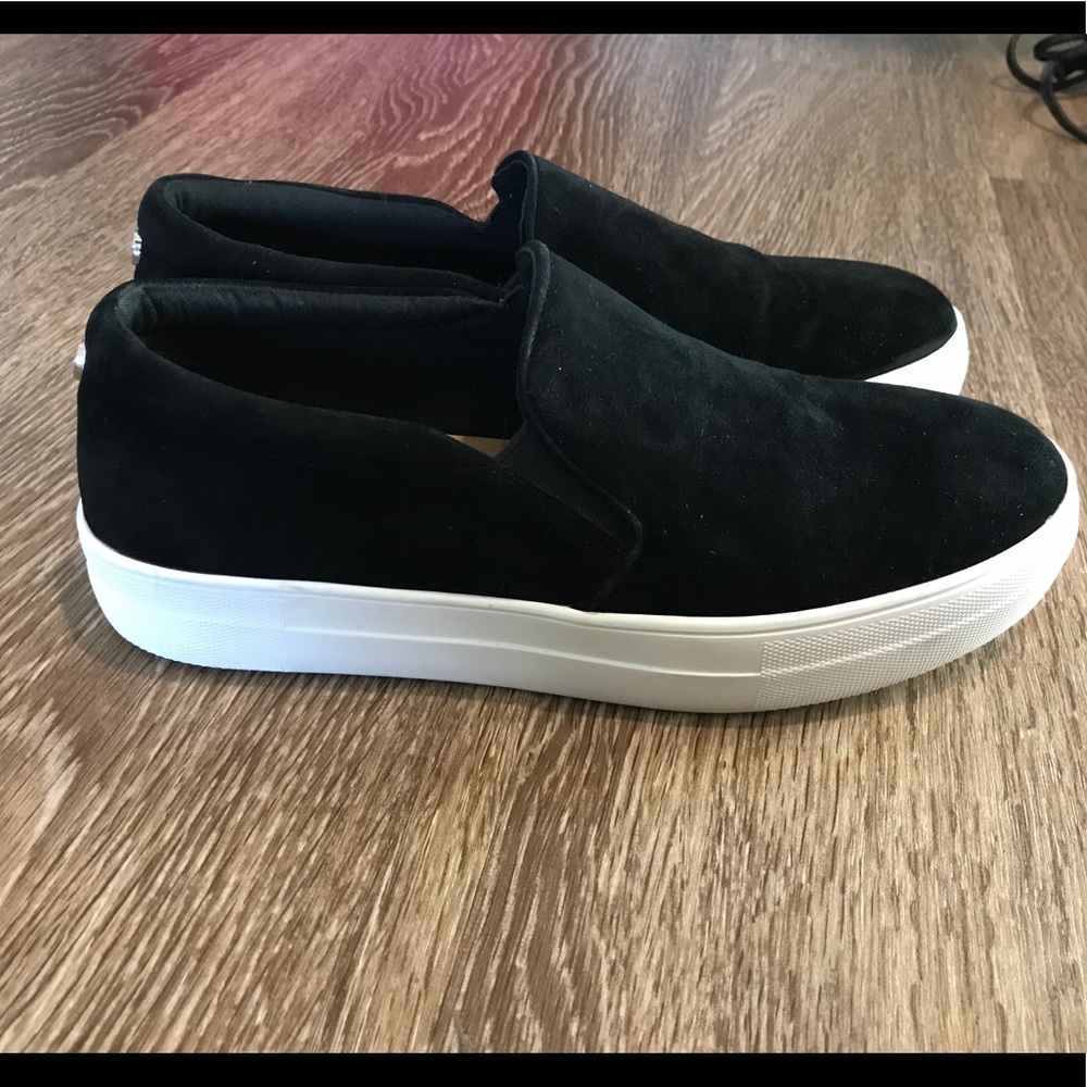 Black Steve Maddens